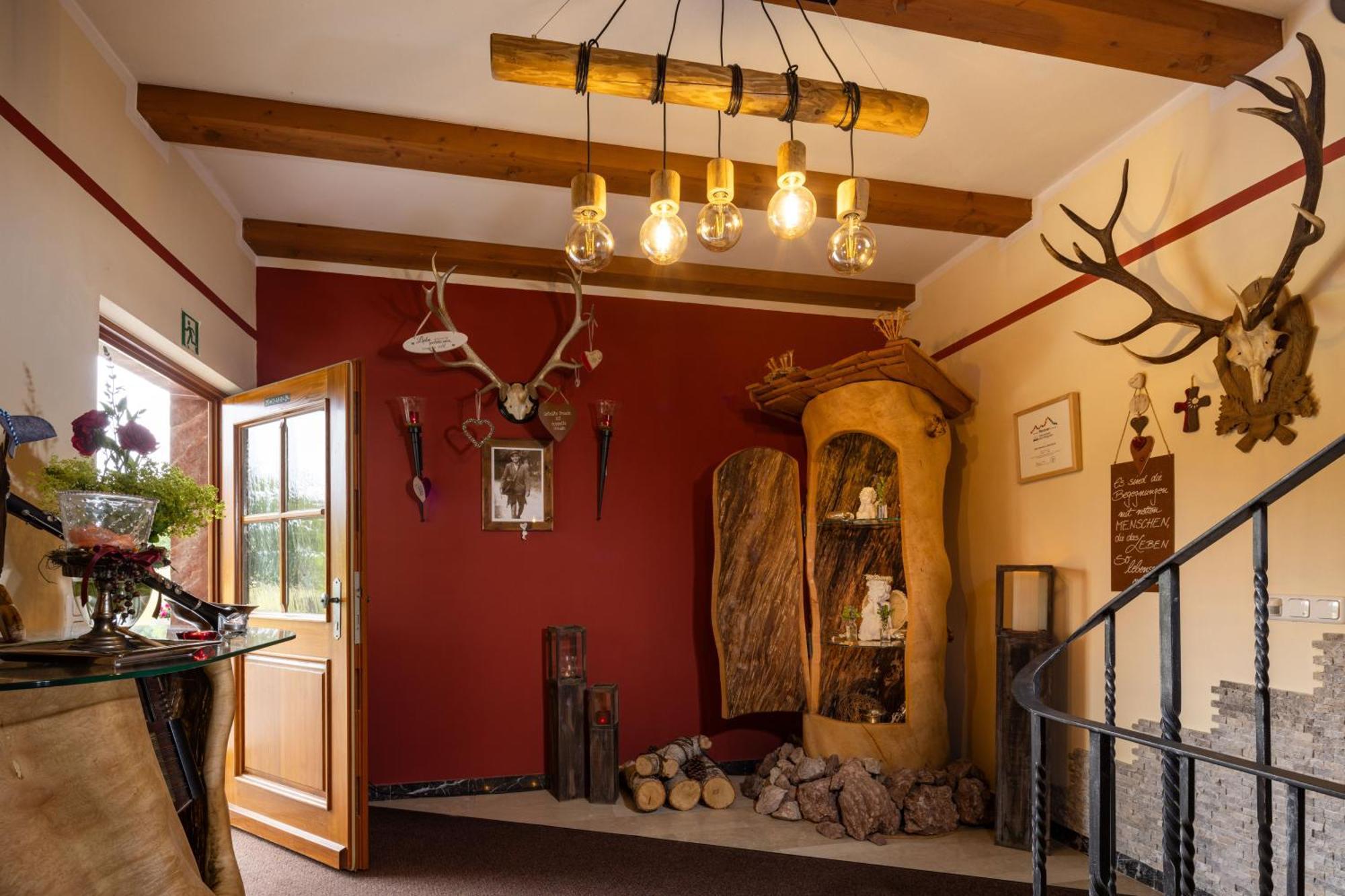 Ferienwohnungen Gaestehaus Laercheck Berchtesgaden Bagian luar foto